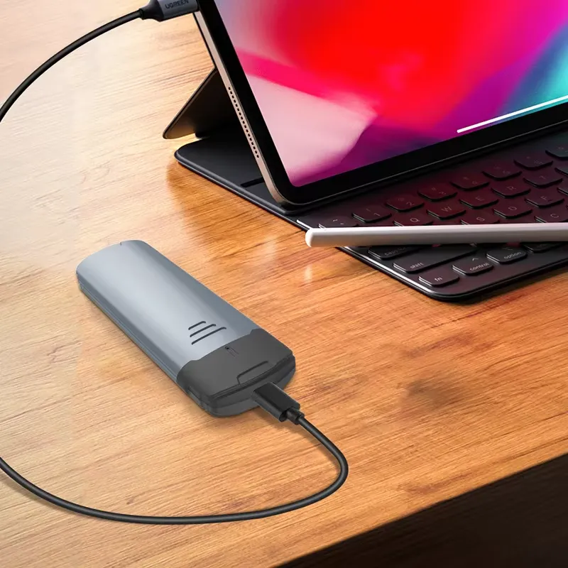 M2 NVMe SSDエンクロージャ 10Gbps アルミ製 - External Nvme Ssd のレビューと価格