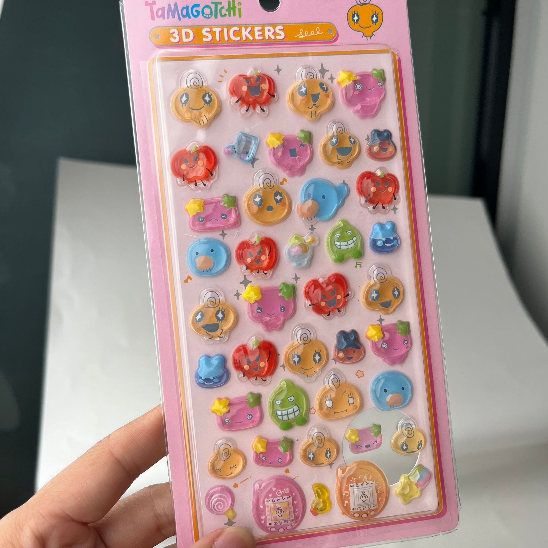 かわいいたまごっち 3D ふわふわステッカーレトロデジタルペ - Laptop Accessories For Gift のレビューと価格