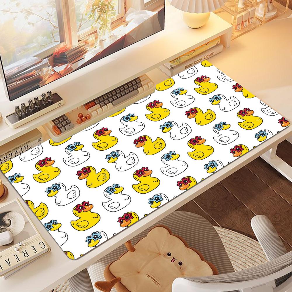手描きの線画黄色のラバーダックシームレスパターンテーブルマッ - Yellow Laptop Accessories のレビューと価格